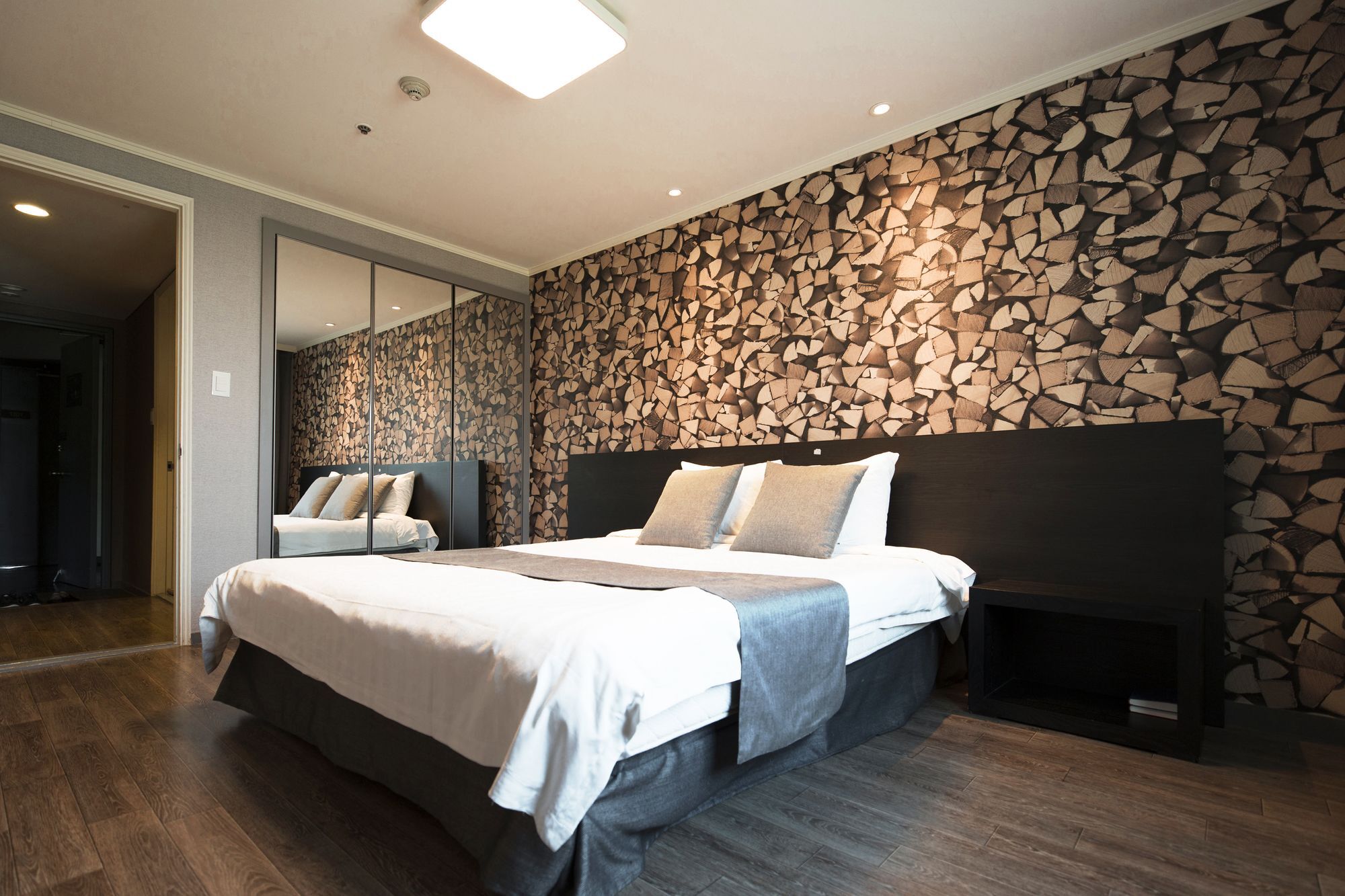 Hotel Bears Town Pchočchon Exteriér fotografie